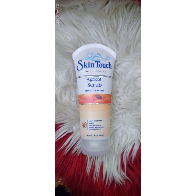 Skin Touch Apricot Invigorating Body Scrub (170g)