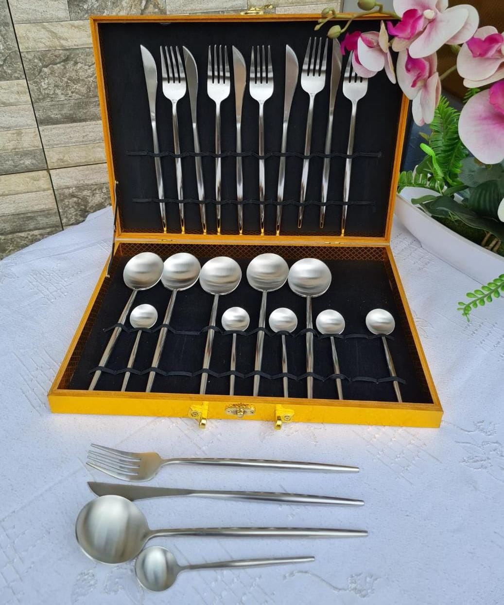 24pc Luxury vintage cutlery set -silver