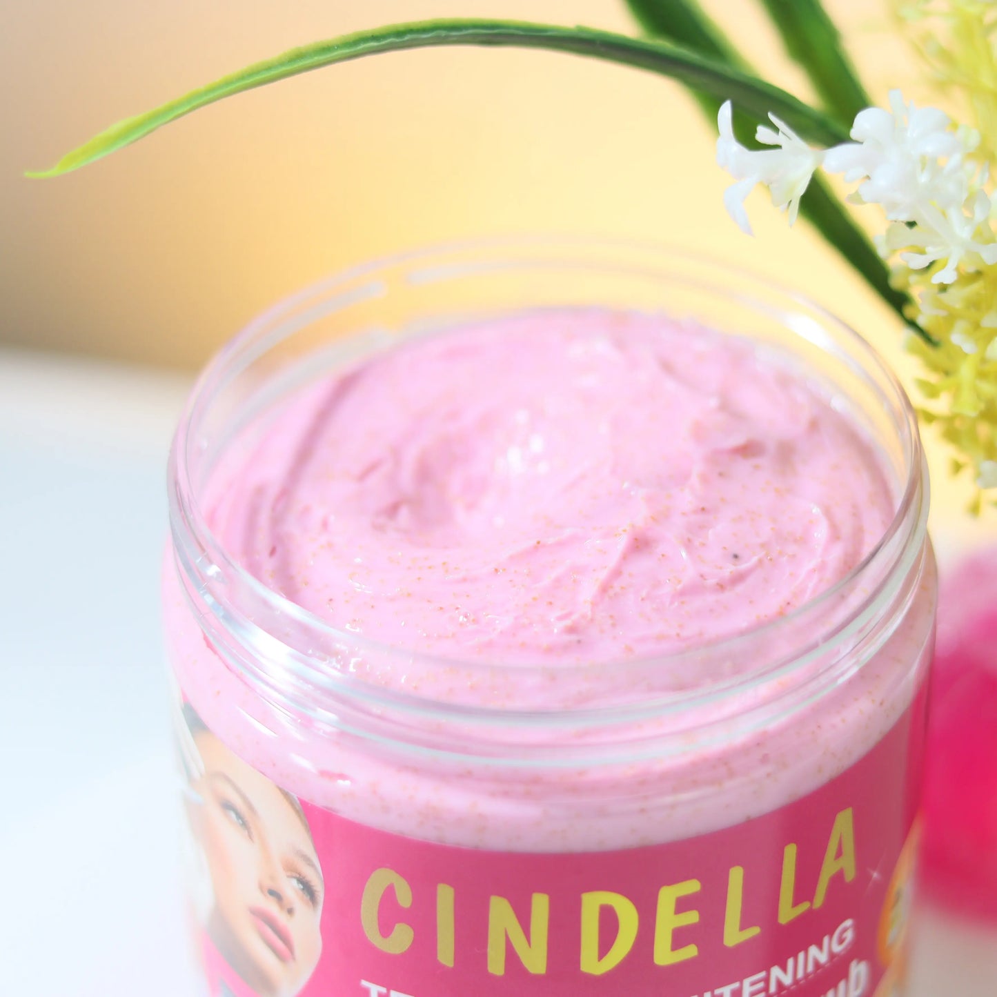 Cindella Terminal Whitening Face & Body Scrub