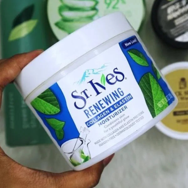 St. Ives Renewing Collagen & Elastin Moisturizer – 283g