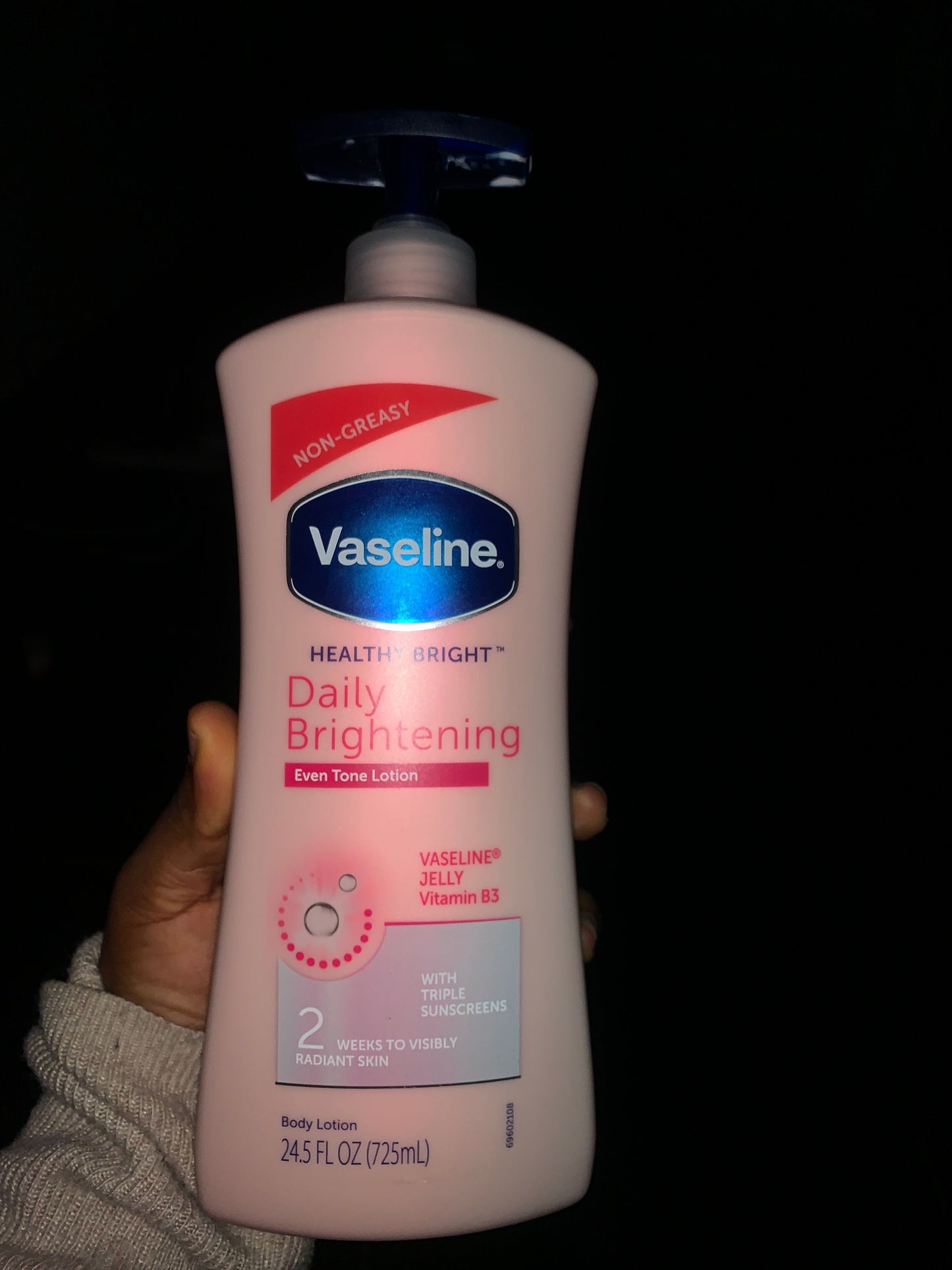 Vaseline Healthy Bright Daily Brightening Even Tone Lotion-725ML