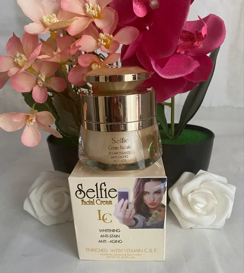 Selfie Whitening Face Cream with Vitamin C & E