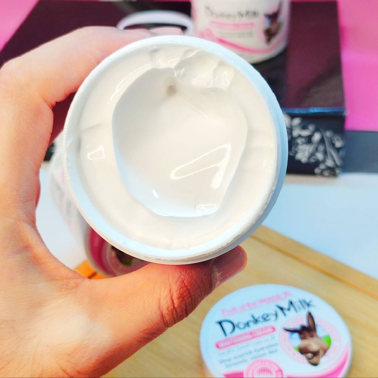Pastil Donkey Milk Whitening Cream