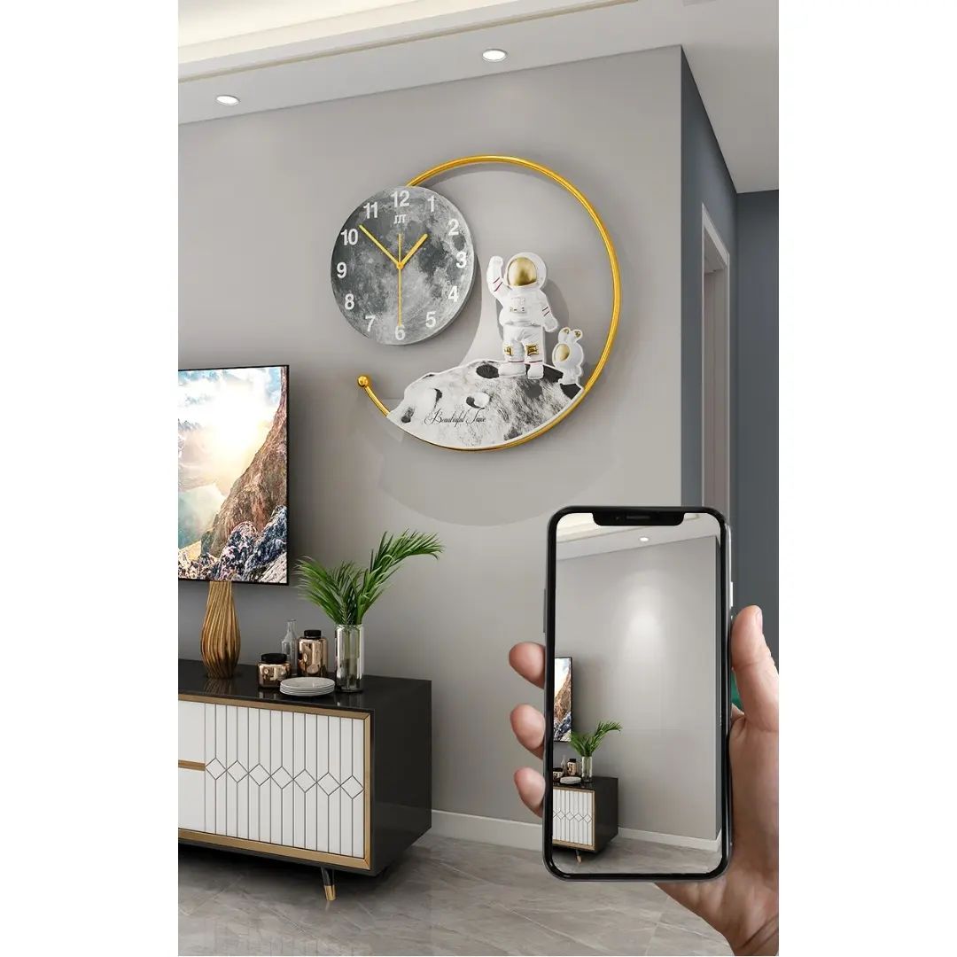 Astronaut wall clock