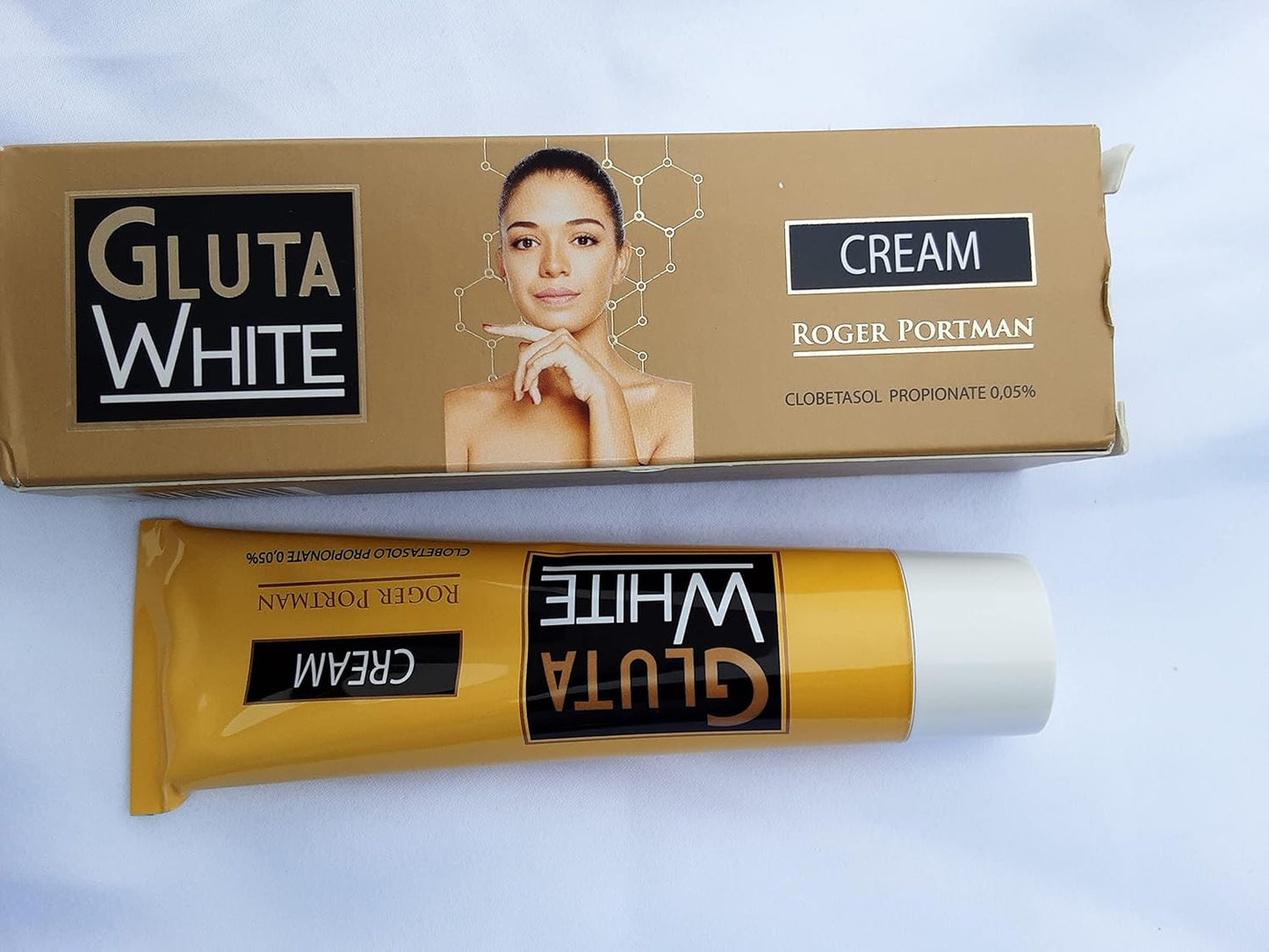 Gluta White Cream in White Gluta Tube 50g
