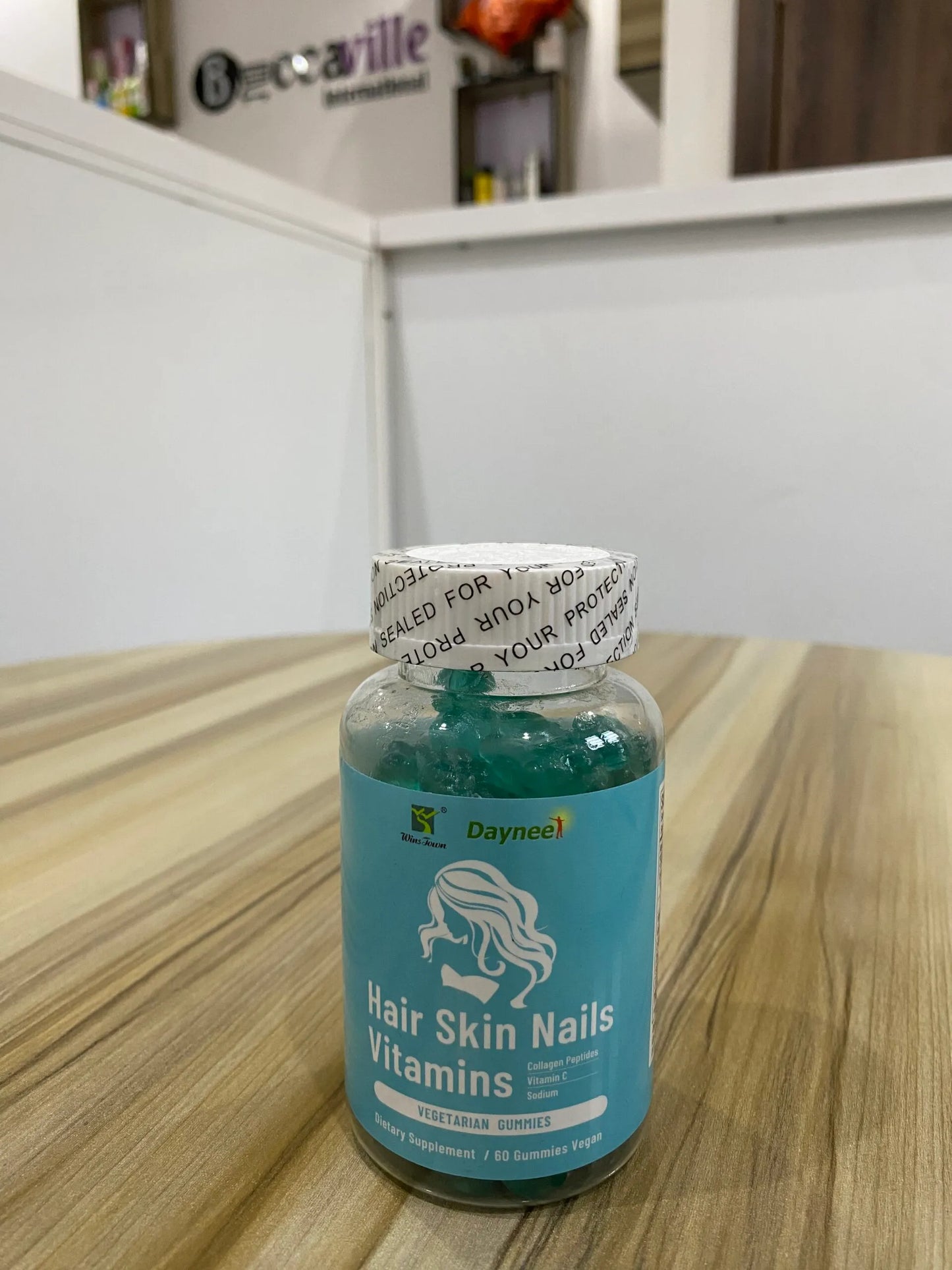 Daynee Hair Skin Nails Vitamins Gummies – 60 Capsules