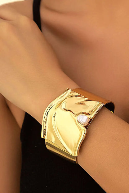 Metallic Pearl Decor Cuff Bangle