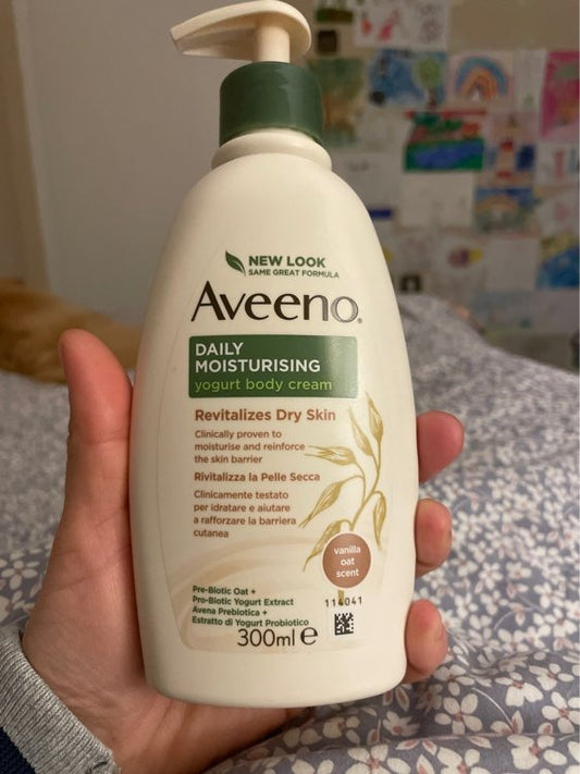 Aveeno Daily Moisturising Yogurt Body Cream (300 ml)