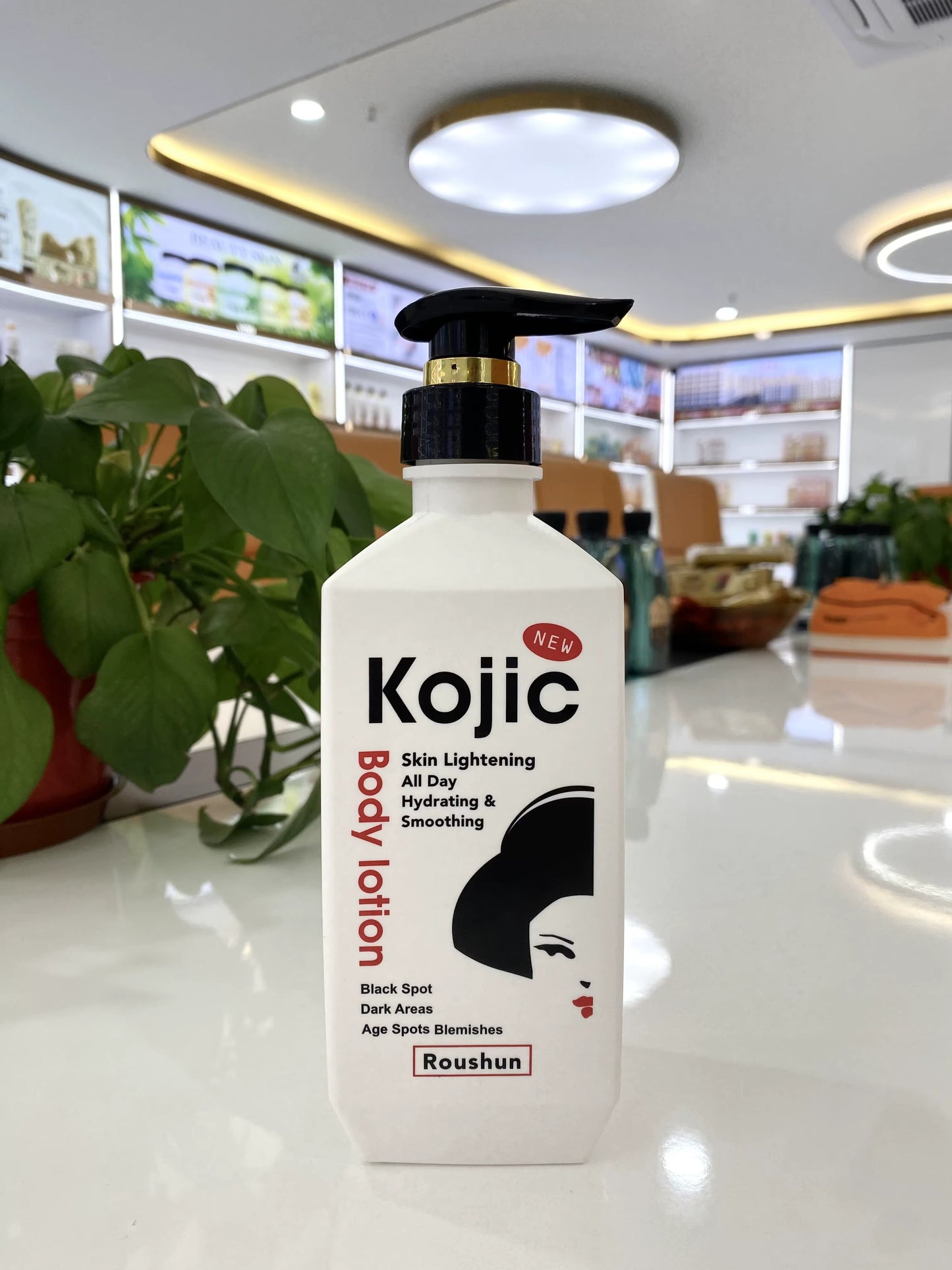 Roushun skin lightening kojic body lotion