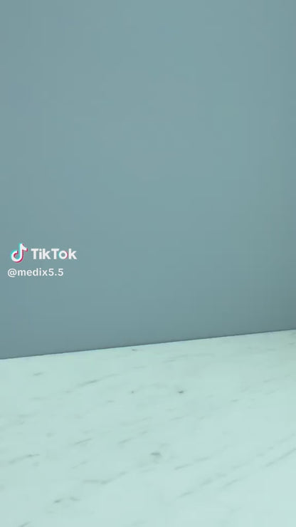 Medix 5.5 niacinamide + shea butter body cream